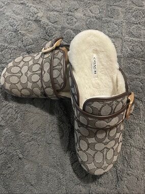 Coach Ashton Brown Signature Jacquard Shearling Lined Mule